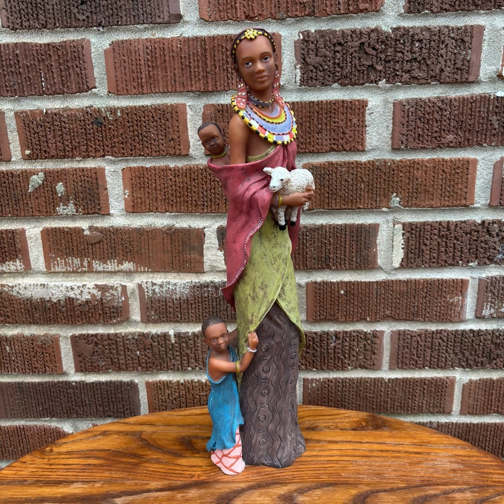 Black African Tribe Woman Mother & Children resin figurine Statue 16” tall